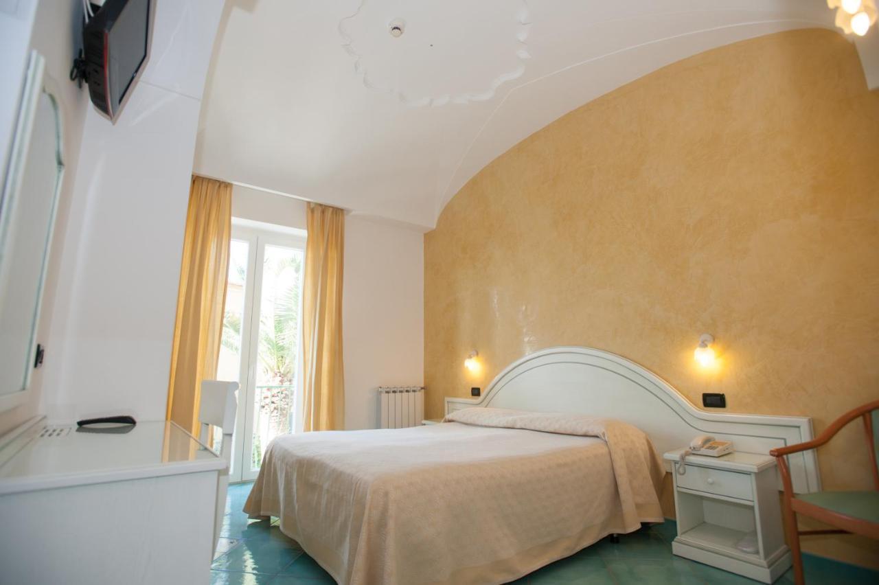 Hotel Villa Sirena - Thermae & Spa Іскія Екстер'єр фото